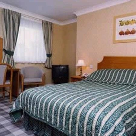 The Windsor Hotel Уитли-Бей Экстерьер фото
